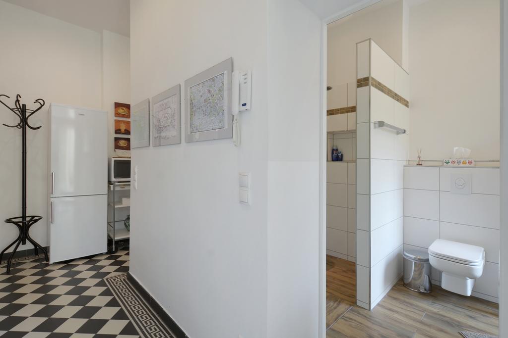 Ferienwohnung Берлин Экстерьер фото